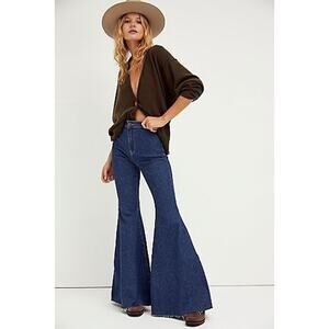 New Free People WTF Just Float On CBD Flare Jeans SIZE 26 Regular $168 SIZE 26